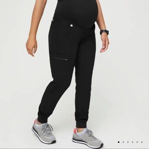 COPY - Figs maternity scrub pants. Doesn’t fit is only reason why I’m selling t…